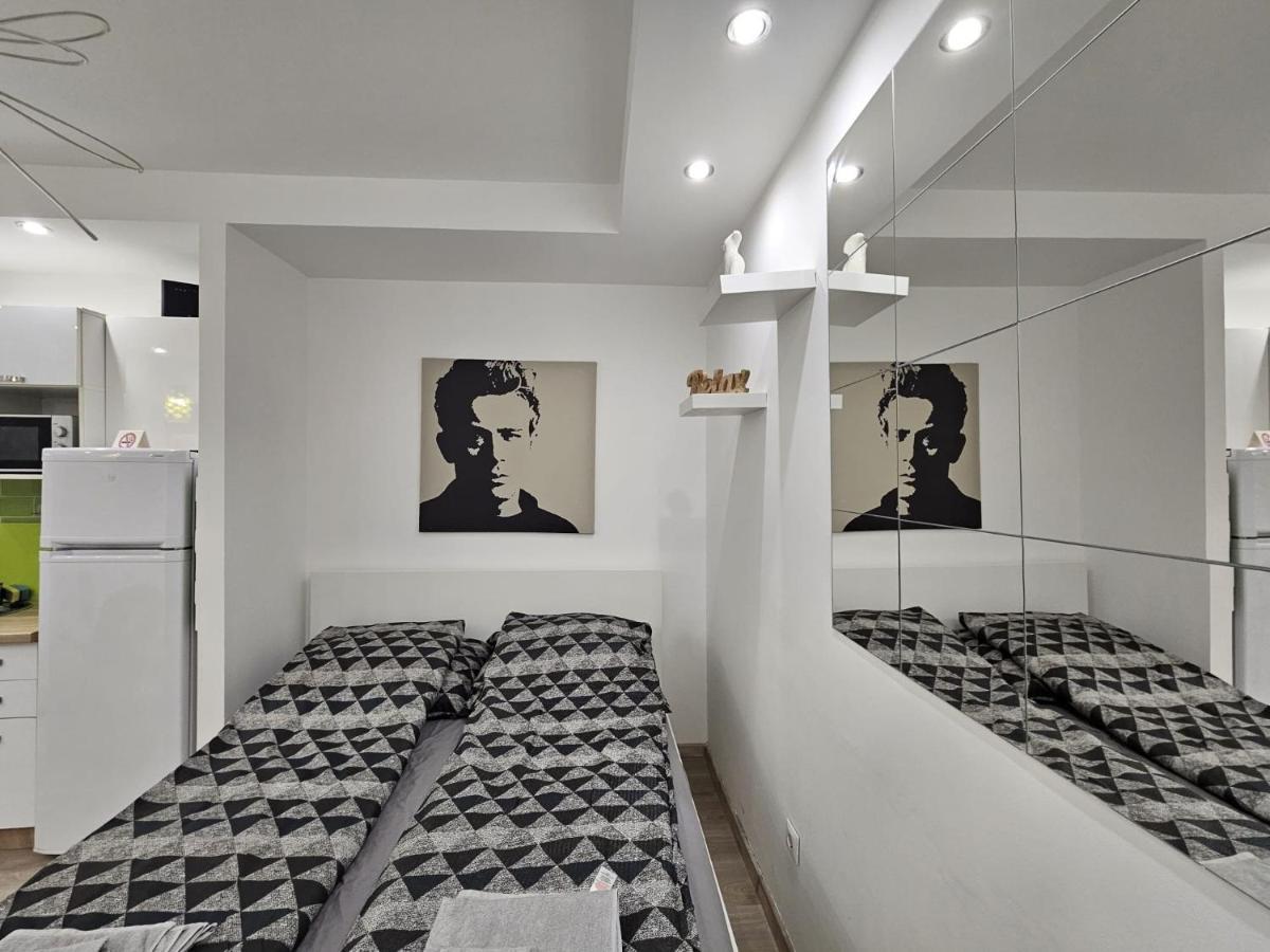 Smart Studio In The Heart Of Budapest Esterno foto
